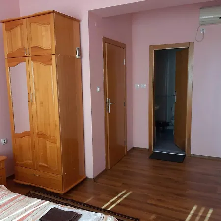 къща за гости Kraus